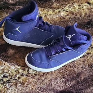 Air Jordan. Girls. Size 3Y.